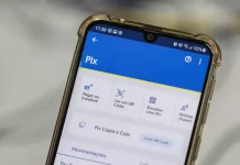 Homem se recusa a devolver pix recebido por engano, bloqueia número da polícia e é indiciado