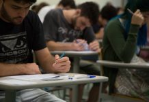 Alece aprova criação de 2 mil vagas de professores no Ceará para novo concurso público