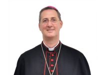 Dom Ailton, bispo da Diocese de Crateús, anuncia mudanças de Padres em paróquias para o ano de 2026.