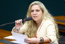 PSOL do Ceará desiste de lançar candidato ao Governo e declara apoio a Luizianne Lins ao Senado