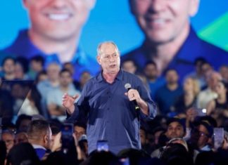 Chapa de Ciro Gomes é lançada em evento em Fortaleza